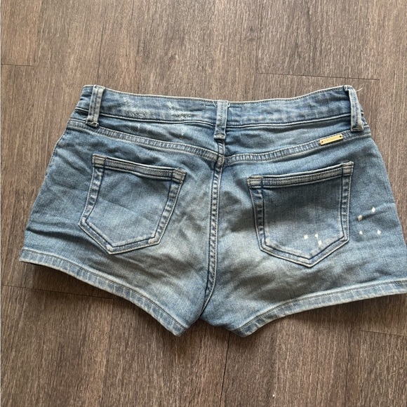 Stylish Blue Jean Shorts with Black Side Stripes - Picture 4 of 6